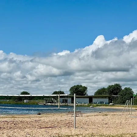 Kohtu * Kuressaare