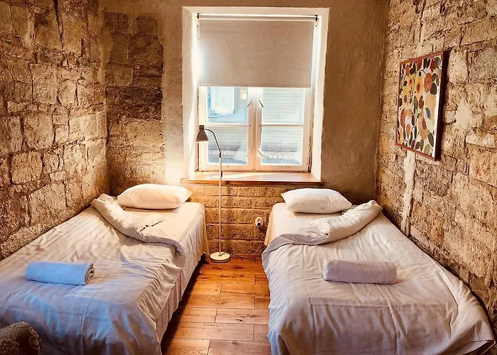 Kohtu Unique * 库雷萨雷